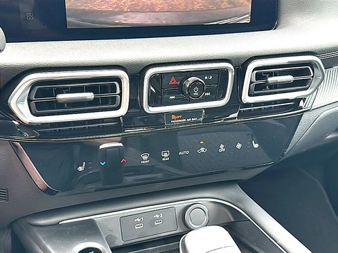 New 2026 Nissan Sentra SV w/ SV Convenience Package image 22