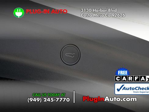 Used 2024 Tesla Model Y Performance AWD/4WD image 12