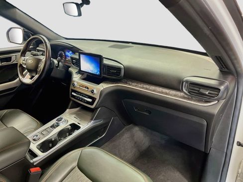 Used 2022 Ford Explorer Timberline w/ Timberline Technology Package AWD/4WD image 30
