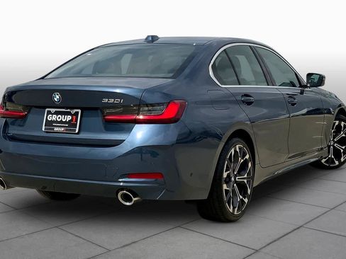 Used 2025 BMW 330i Sedan image 12