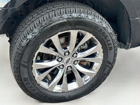 Used 2017 Ford F150 XLT w/ Equipment Group 302A Luxury image 33