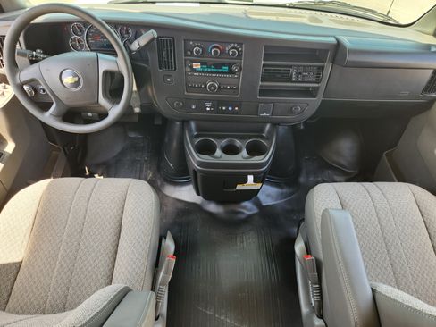 New 2026 Chevrolet Express 2500 Extended RWD image 20