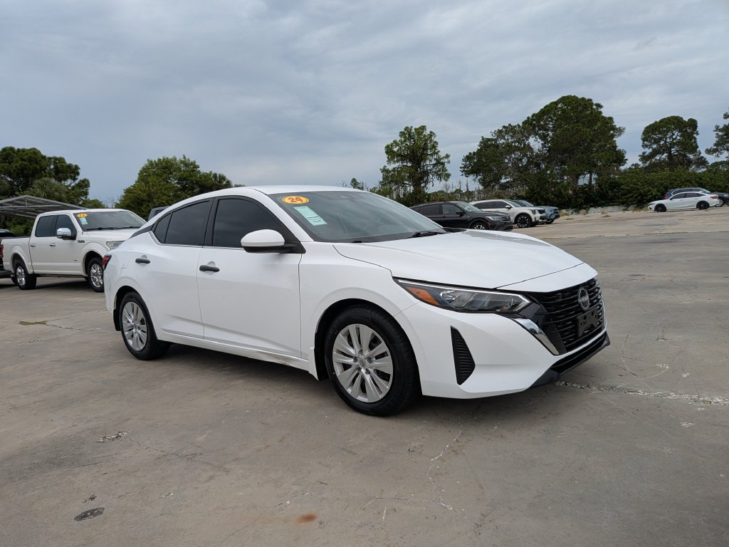 Used 2024 Nissan Sentra S FWD image 2