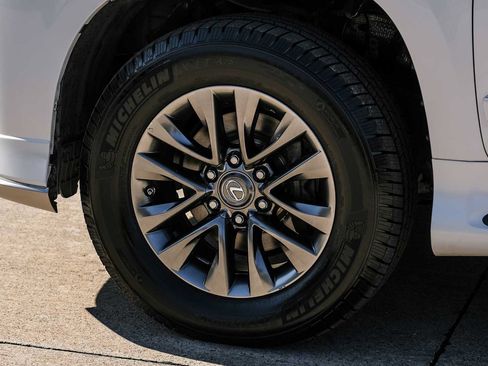 Used 2018 Lexus GX 460 Premium AWD/4WD image 56