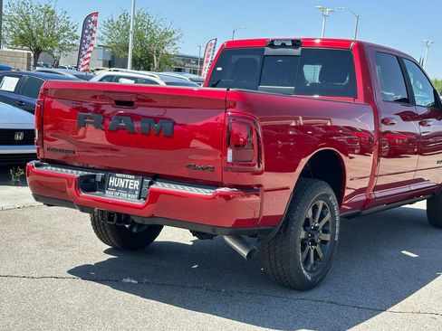 New 2026 RAM 2500 Laramie AWD/4WD image 7