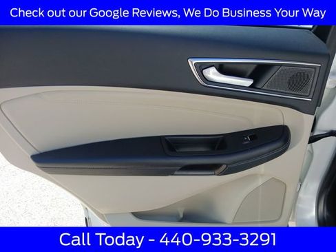 Used 2023 Ford Edge Titanium w/ Class II Trailer Tow Package AWD/4WD image 31