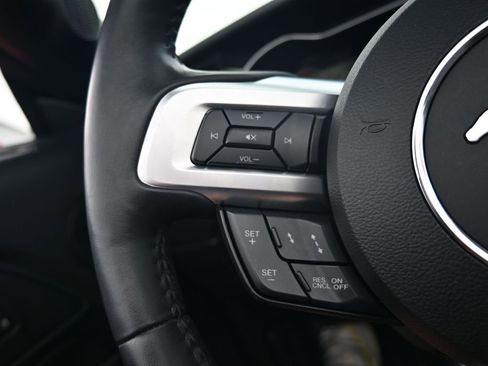 Used 2018 Ford Mustang GT Premium w/ Equipment Group 401A RWD image 29
