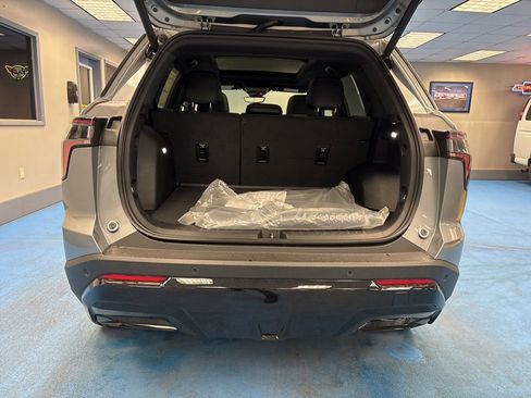 New 2026 Chevrolet Equinox RS AWD/4WD image 8