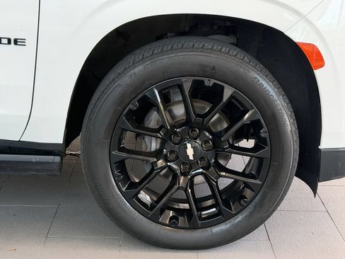 Used 2022 Chevrolet Tahoe Premier AWD/4WD image 9