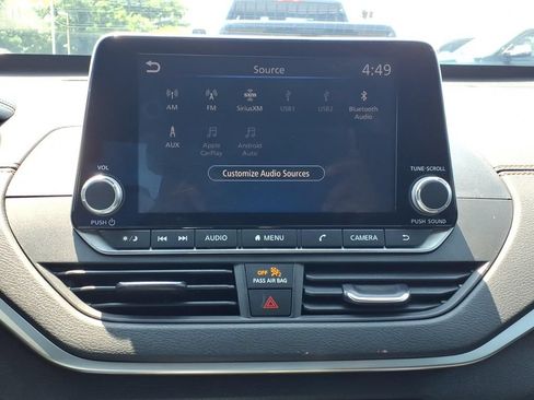 Used 2020 Nissan Altima 2.5 SR w/ Premium Package FWD image 7