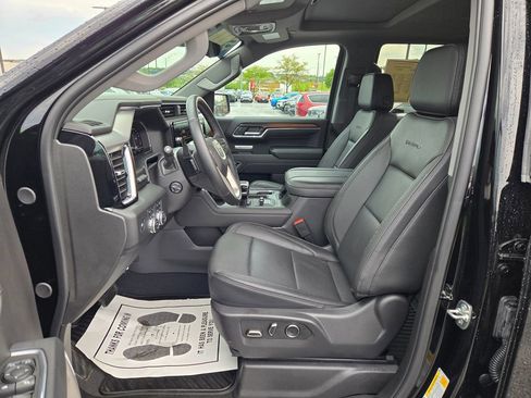 Used 2025 GMC Sierra 1500 Denali w/ Denali Reserve Package AWD/4WD image 17
