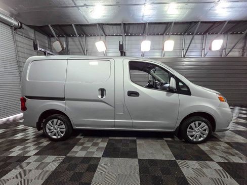 Used 2020 Nissan NV200 SV w/ Back Door Glass Package FWD image 9