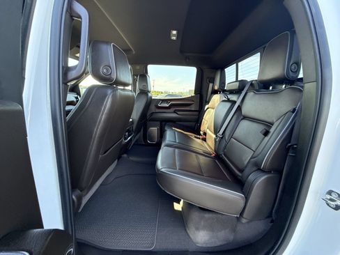Used 2024 GMC Sierra 1500 Denali w/ Technology Package AWD/4WD image 22