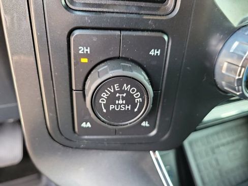 Used 2022 Ford F150 Lariat AWD/4WD image 24
