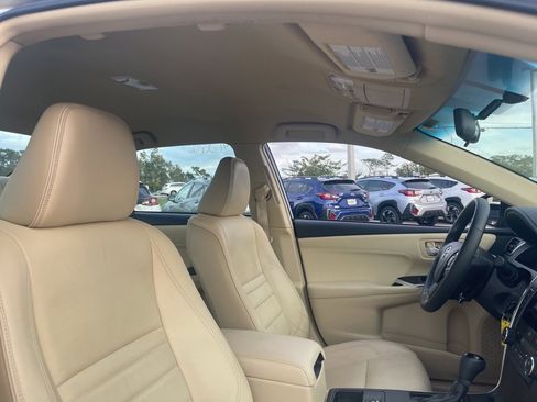 Used 2015 Toyota Camry XLE image 38