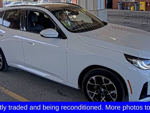 Used 2025 BMW X3 xDrive30i AWD/4WD image 1