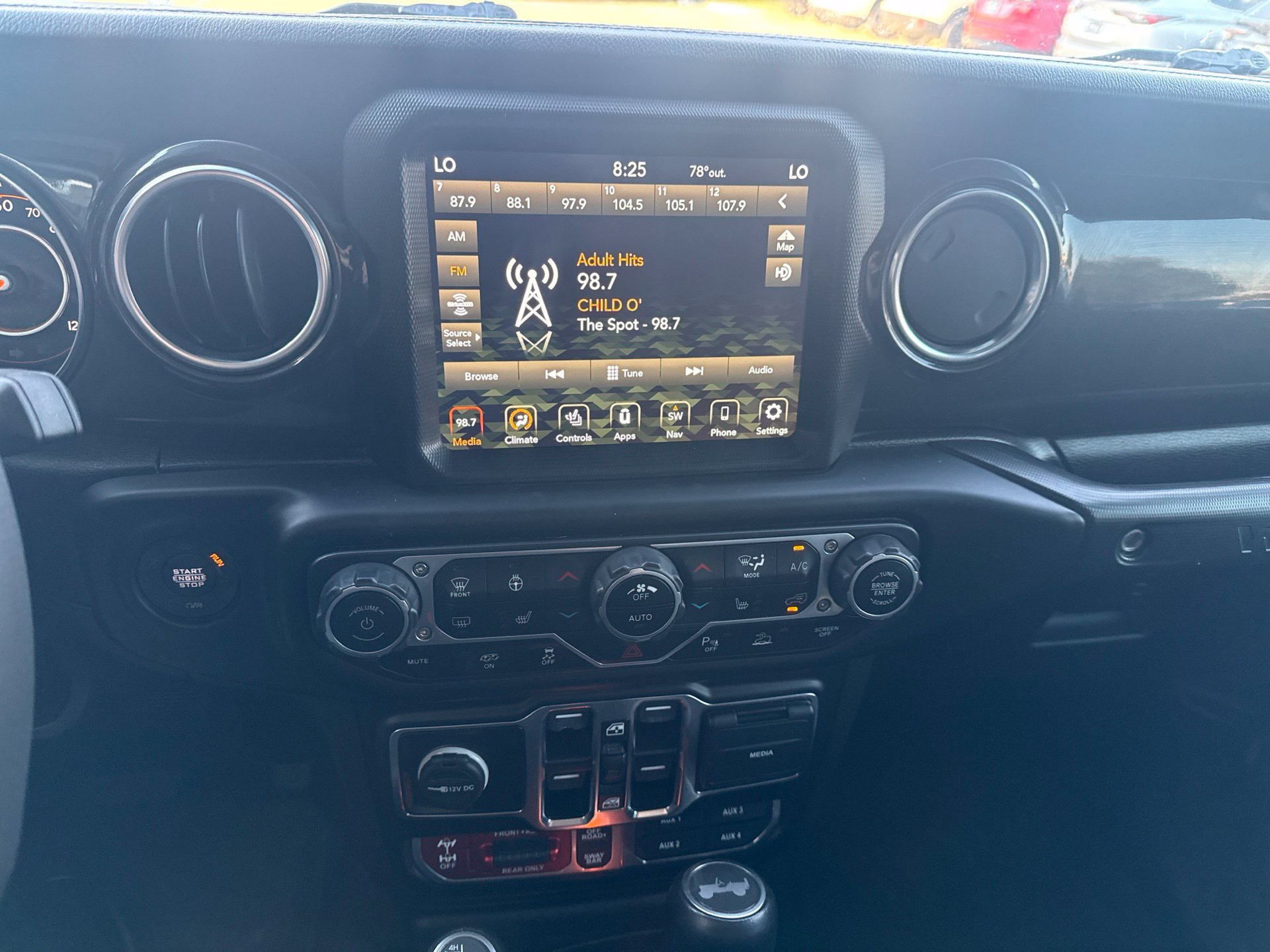 Used 2023 Jeep Wrangler Unlimited Rubicon 392 AWD/4WD image 8