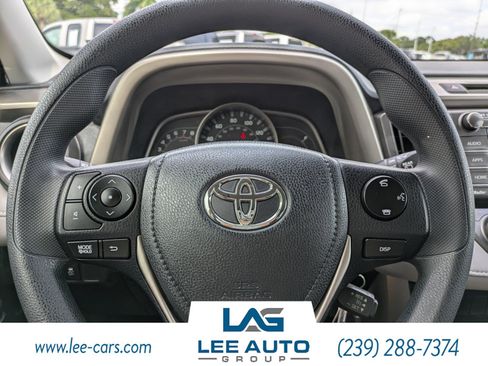 Used 2015 Toyota RAV4 XLE FWD image 20