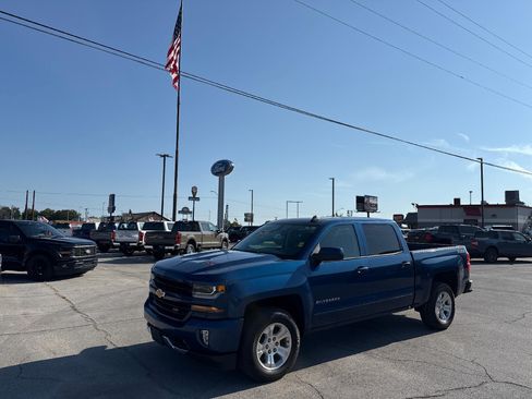 Used 2016 Chevrolet Silverado 1500 LT w/ All Star Edition AWD/4WD image 6