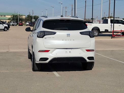 Used 2025 Buick Encore GX Avenir w/ Avenir Technology Package AWD/4WD image 7