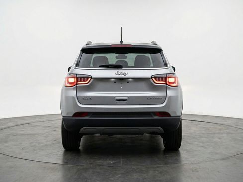 Used 2025 Jeep Compass Limited AWD/4WD image 7