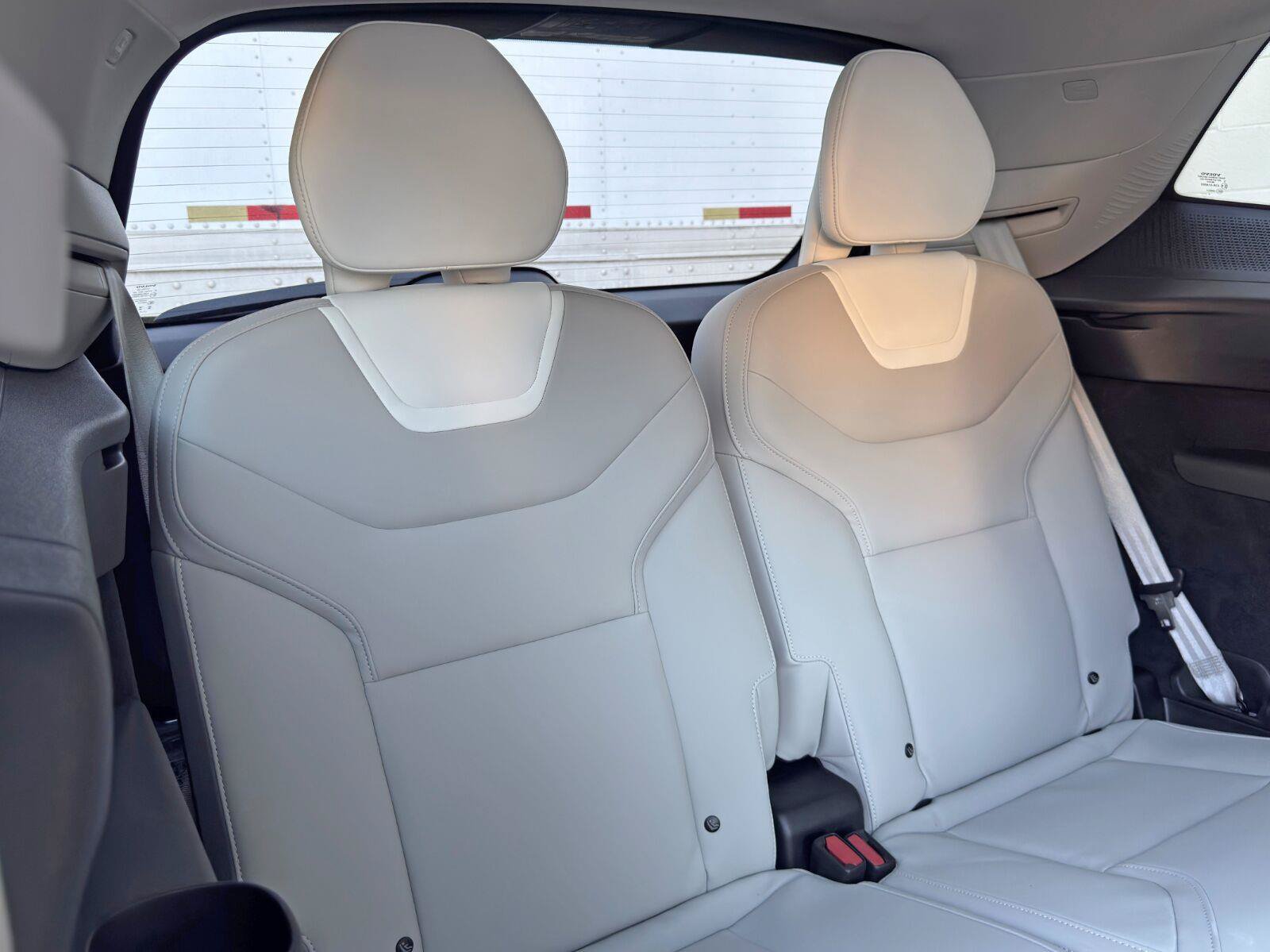 Used 2025 Volvo EX90 Plus AWD/4WD image 37