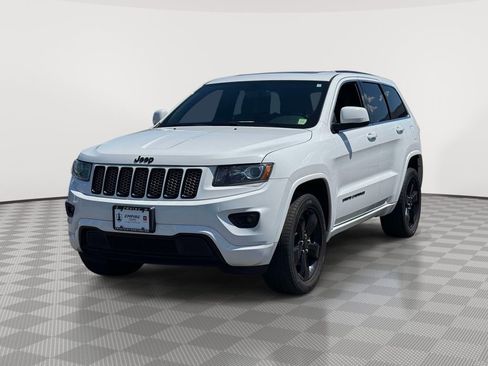 Used 2015 Jeep Grand Cherokee Altitude AWD/4WD image 3