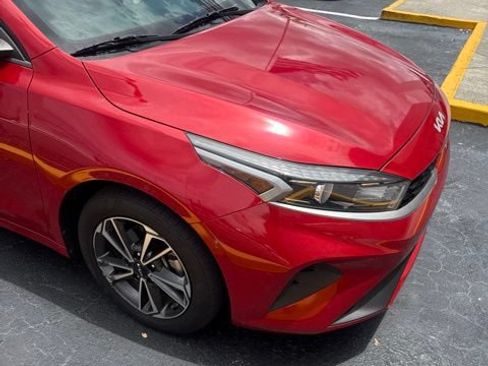 Used 2024 Kia Forte LXS w/ LXS Technology Package FWD image 4