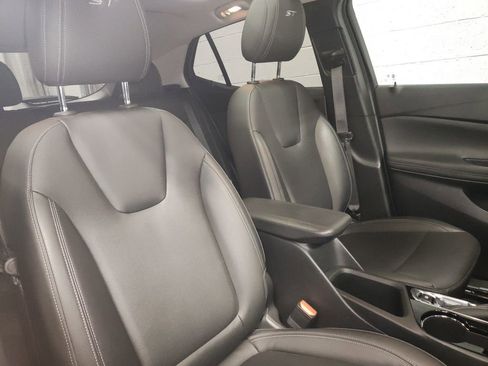 Used 2024 Buick Encore GX Sport Touring w/ Experience Buick Package image 9