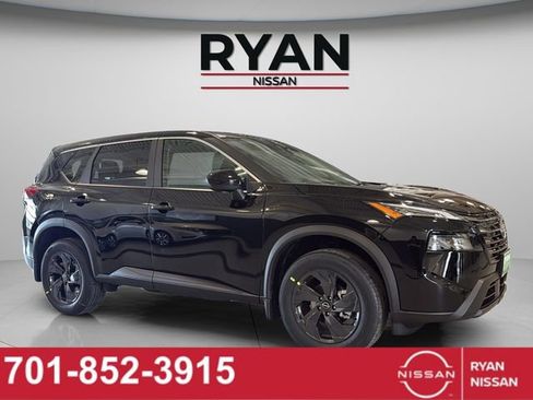 New 2026 Nissan Rogue SV w/ Cold Weather Package AWD/4WD image 19