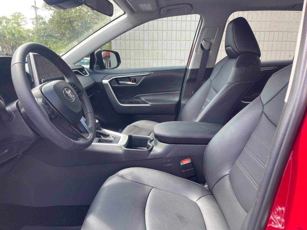 Used 2025 Toyota RAV4 XLE Premium FWD image 12