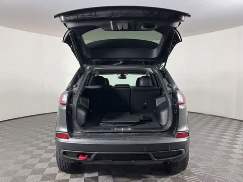 Used 2022 Jeep Cherokee Trailhawk w/ Comfort/Convenience Group AWD/4WD image 48
