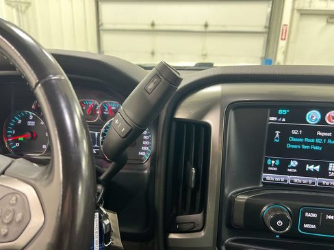 Used 2018 Chevrolet Silverado 1500 LT w/ All Star Edition AWD/4WD image 17