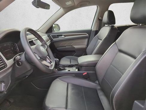 Used 2023 Volkswagen Atlas SE w/ Black Wheel Package image 14