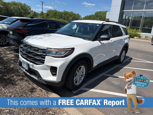 Used 2026 Ford Explorer Active AWD/4WD image 2