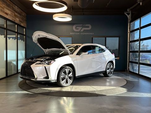 Used 2022 Lexus UX 250h w/ Premium Package AWD/4WD image 25