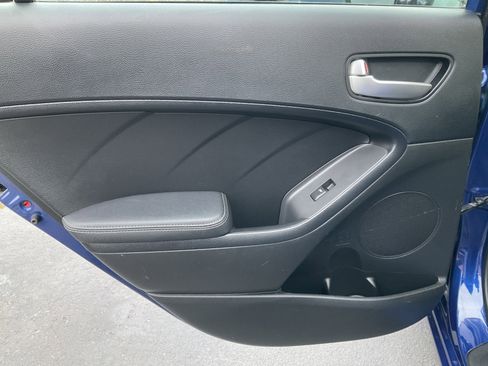 Used 2017 Kia Forte LX w/ LX Popular Package image 31