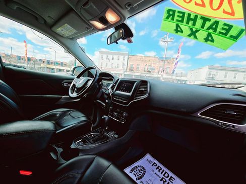 Used 2020 Jeep Cherokee Latitude Plus w/ Cold Weather Group image 36