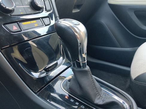 Used 2019 Buick Encore Preferred FWD image 26