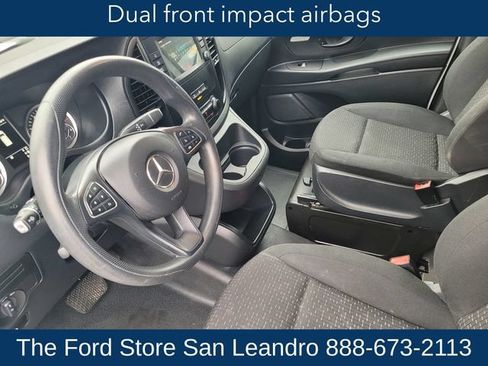 Used 2023 Mercedes-Benz Metris image 21