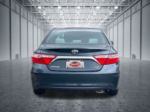 Used 2017 Toyota Camry LE FWD image 8