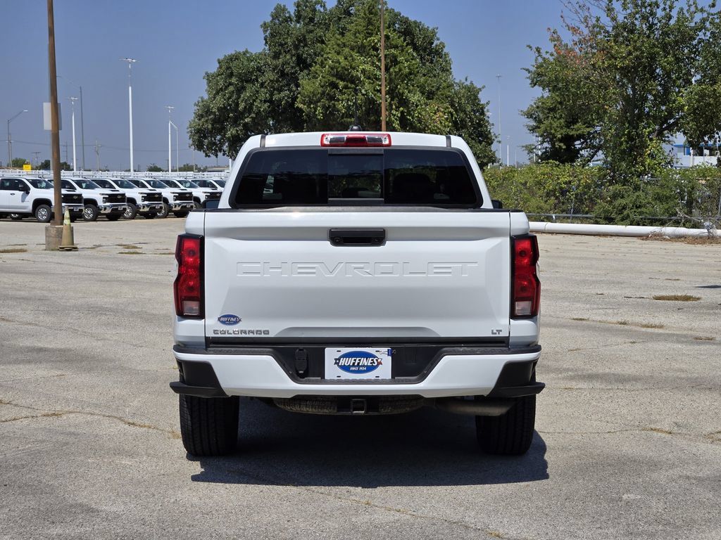 Used 2024 Chevrolet Colorado LT w/ LT Convenience Package II AWD/4WD image 6
