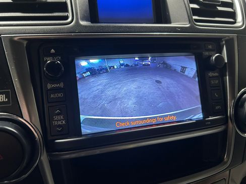 Used 2013 Toyota Highlander Limited image 21