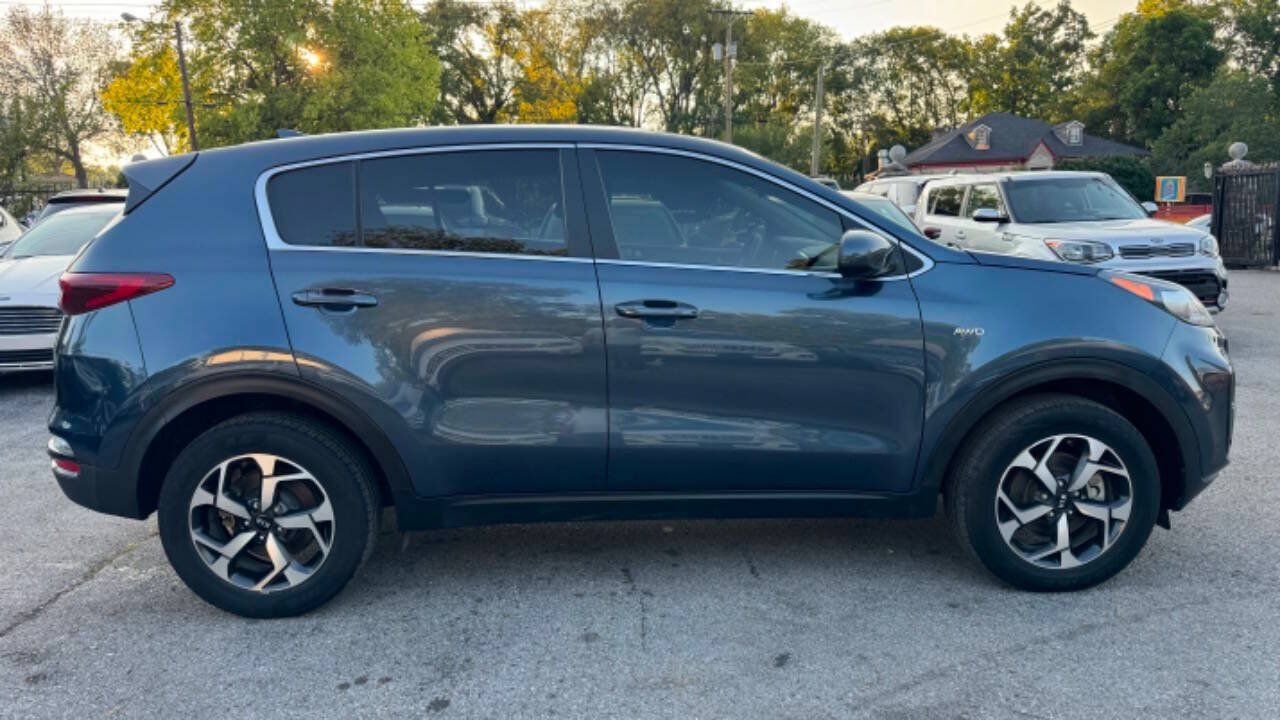 Used 2021 Kia Sportage LX AWD/4WD image 9