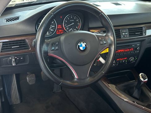 Used 2011 BMW 328i Coupe image 13