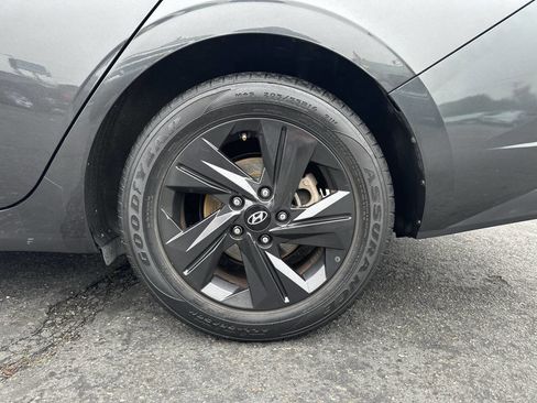 Used 2021 Hyundai Elantra SEL image 8