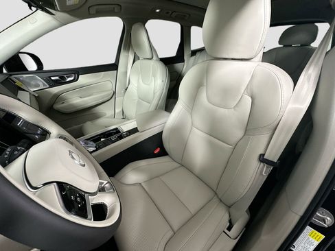 New 2026 Volvo XC60 T8 Ultra w/ Protection Package Premier image 21