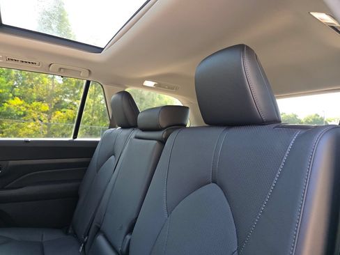 Used 2026 Toyota Grand Highlander AWD image 23