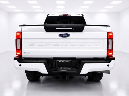 Used 2022 Ford F250 Lariat AWD/4WD image 10