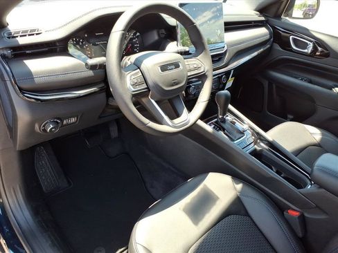 New 2026 Jeep Compass Latitude AWD/4WD image 4